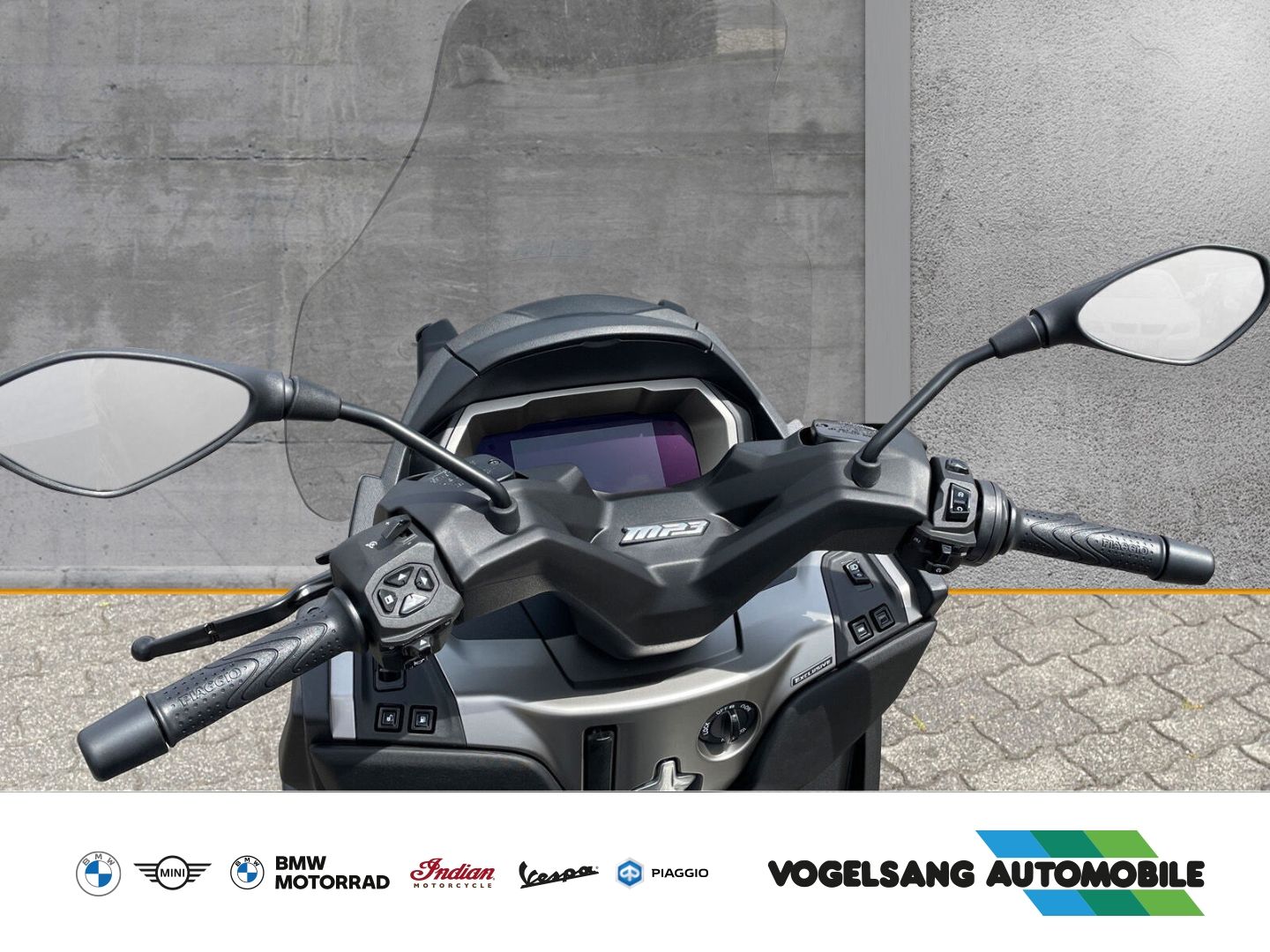 Fahrzeugabbildung Piaggio MP3 530 Exclusive, Aktionspreis Modell 2024, Rüc