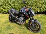 KTM Duke 890