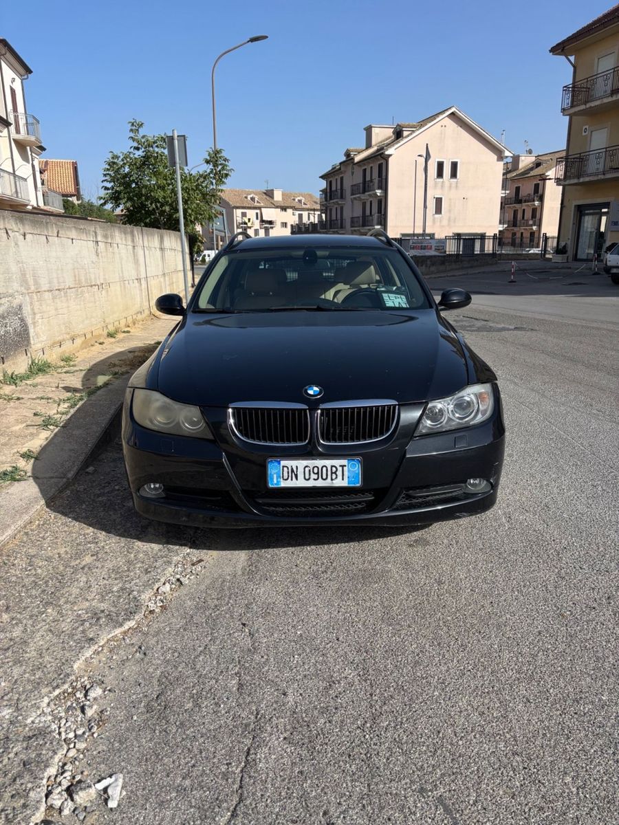 BMW 320 - 1