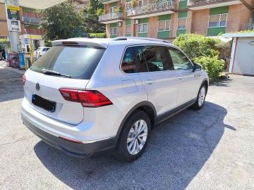 Volkswagen Tiguan - 3