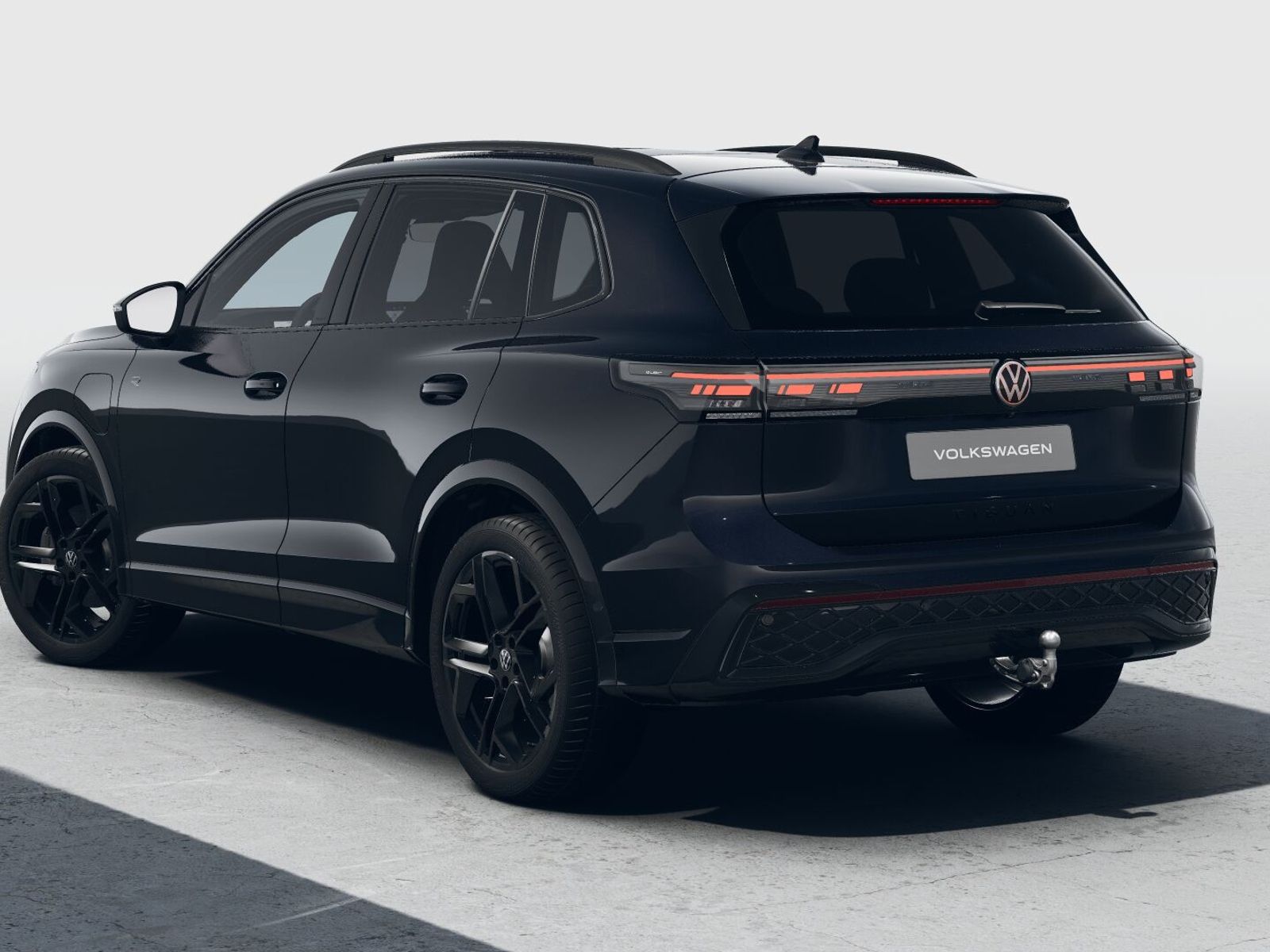 Fahrzeugabbildung Volkswagen Tiguan R-Line 1.5 eHybrid DSG *AHK, Harman & Kar