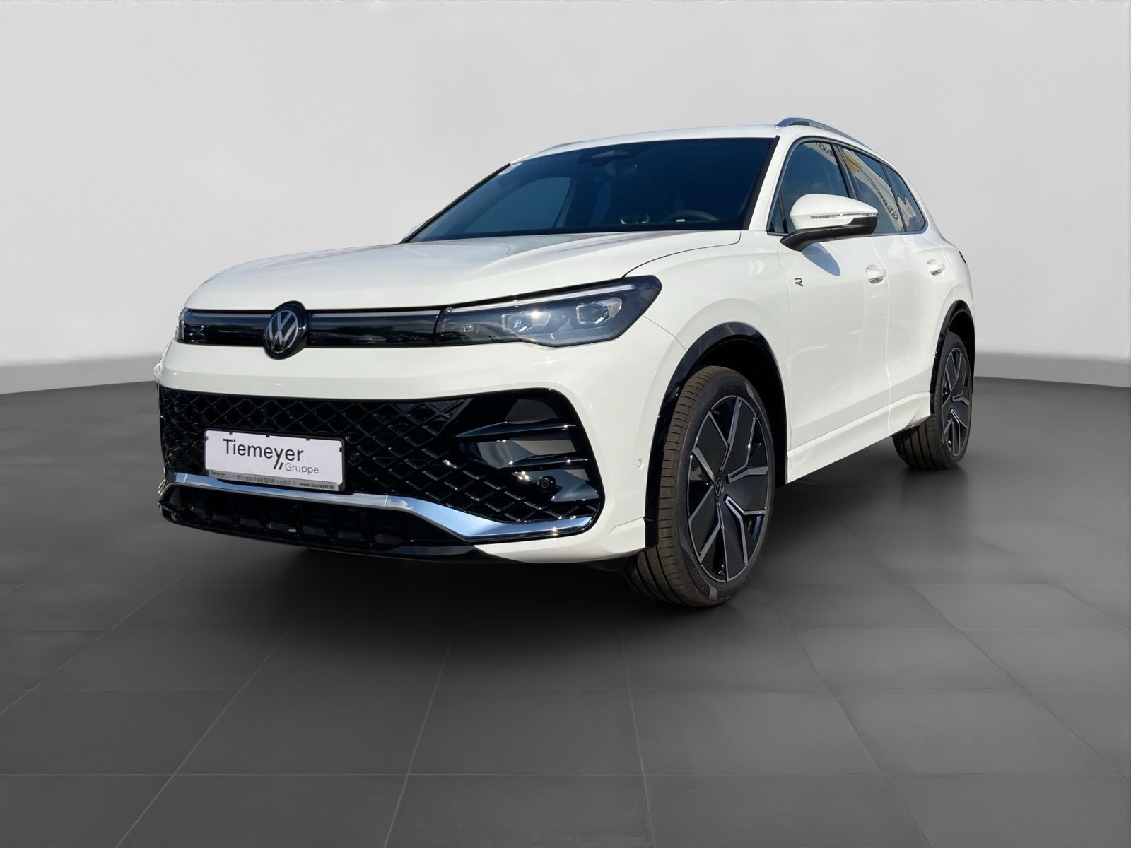 Volkswagen Tiguan 1.5 eTSI DSG R-LINE LM20 PANO KAMERA SITZ foto 2