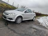 Opel Tigra 1.4 TWINPORT - - Opel Tigra mit Schiebedach