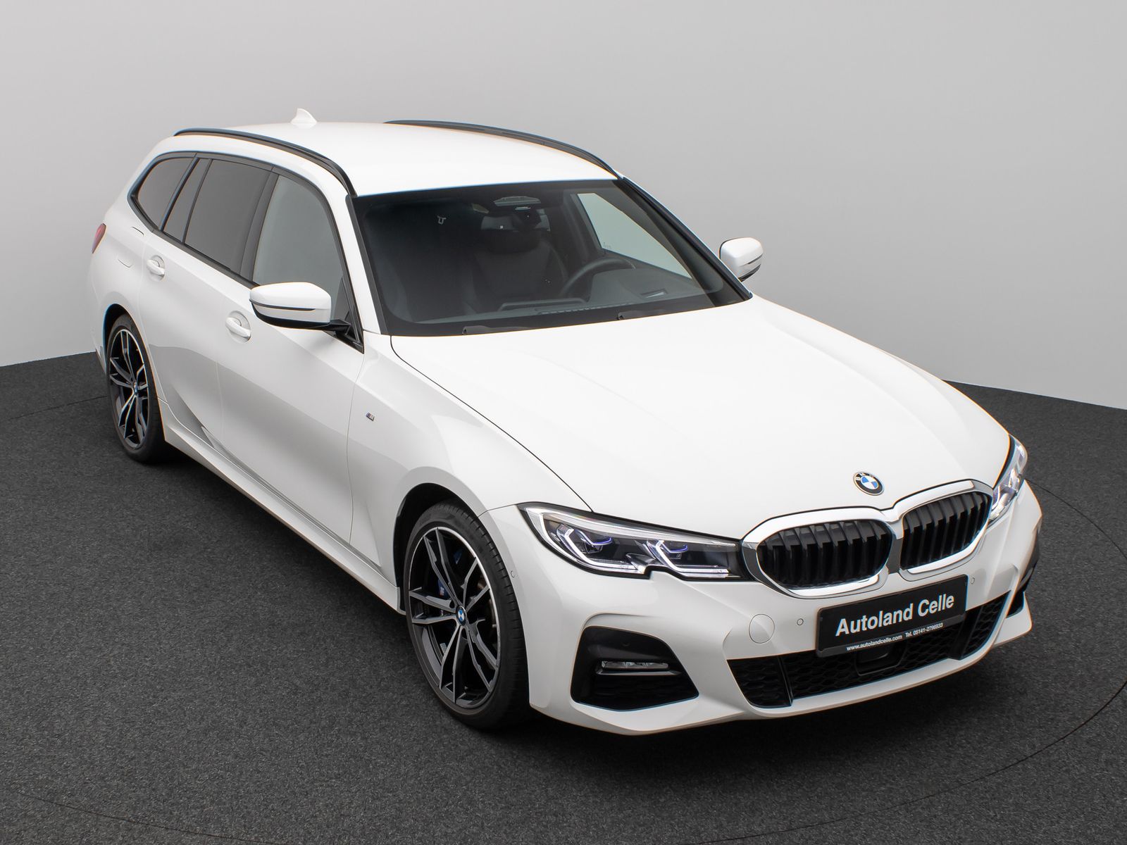 Fahrzeugabbildung BMW 330e M Sport Kamera Laser HUD DAB HiFi Komfort