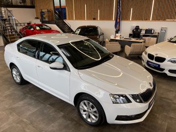 MYAUTOCENTER – Gebraucht- und Jahreswagen mit Werkstattservice in Pfaffenhofen Skoda Octavia Lim. Active *1. Hand*LED*Klima*PDC*TÜV*