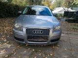 Audi Sportback 1.6.Klimatr.Tüv.2Hand,s.g.Zustand - gebrauchte Audi A3 aus dem Jahr 2005