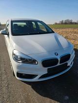 BMW 225 Xe Plug in Hybrid Allrad !!! - BMW 225: Limousine