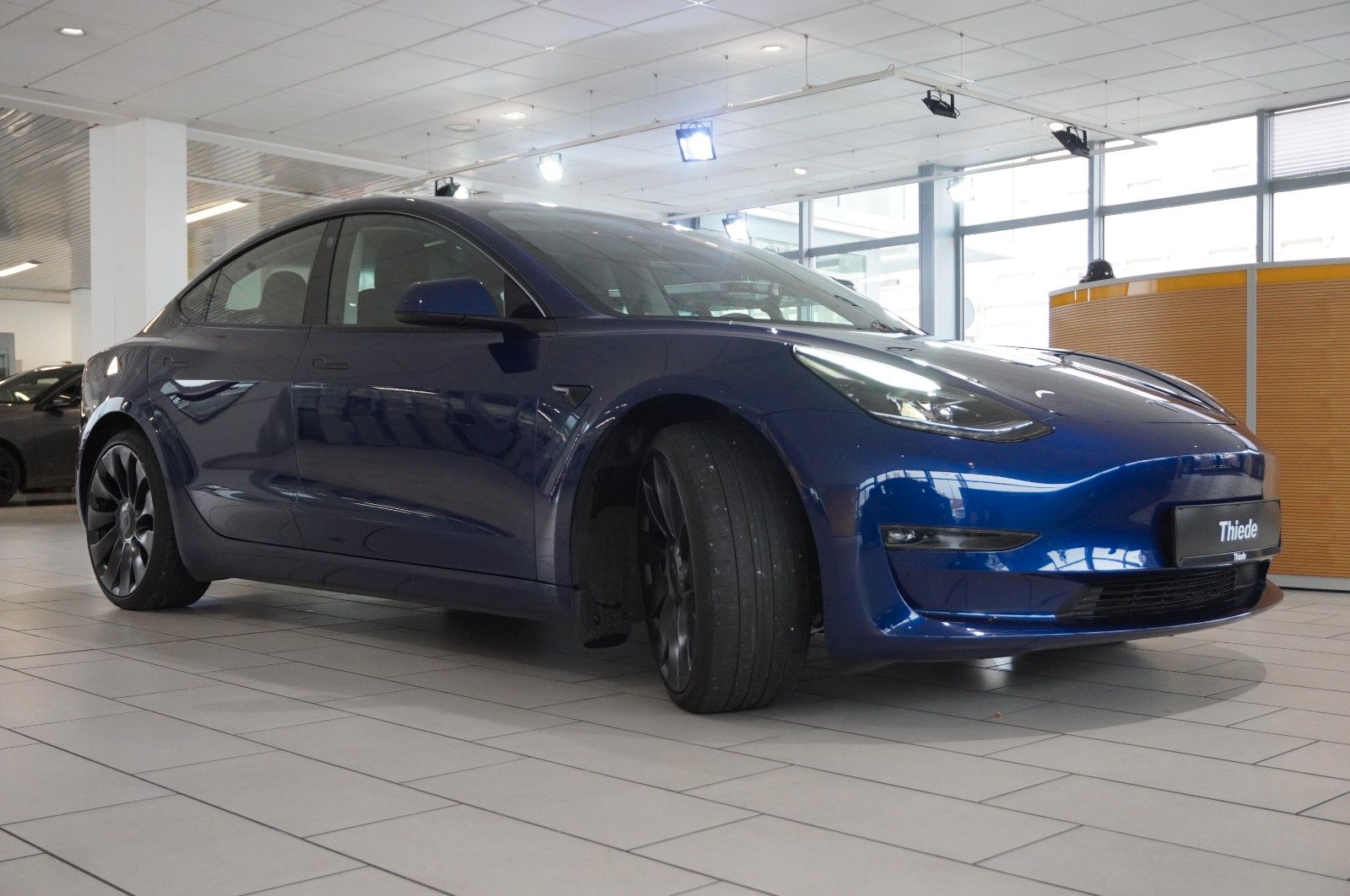 Fahrzeugabbildung Tesla Model 3 PERFORMANCE DUAL-MOTOR NAVI/LED/KAMERA