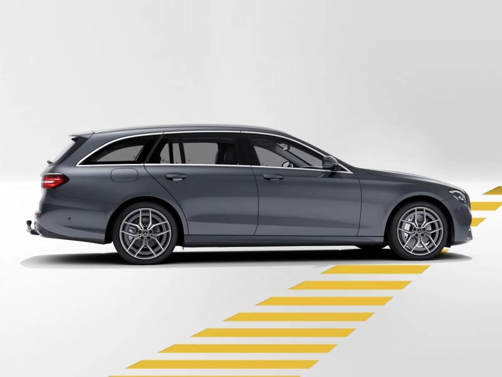 Mercedes-Benz E 220 d T AMG AHK SD WIDESCREEN KAMERA 9G NAVI