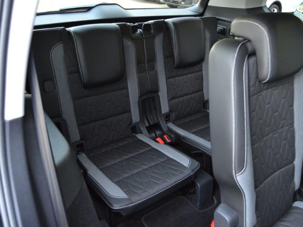 Touran 2.0 TDI 150 PS DSG Goal 7-SITZER/AHK/MATR