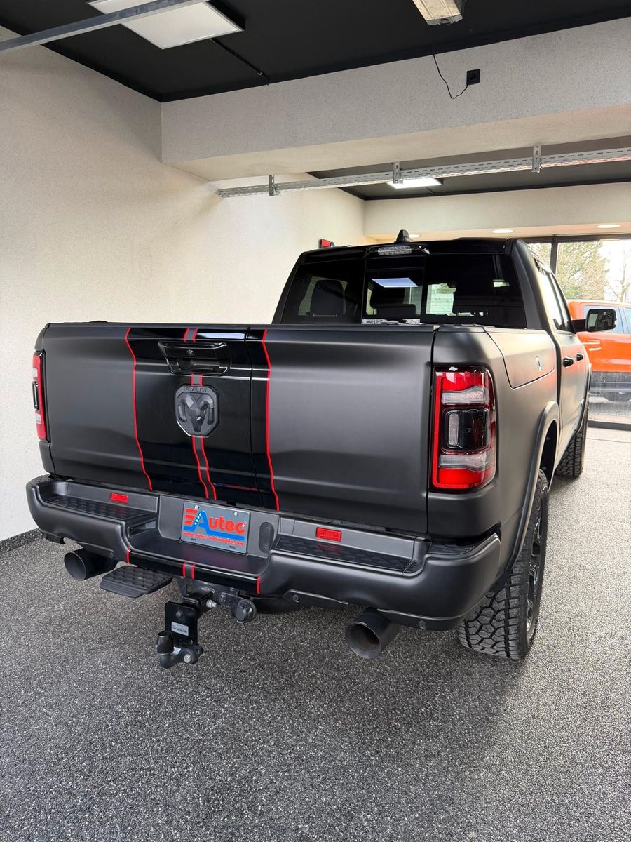 Fahrzeugabbildung Dodge LIMITED NIGHT ED. HEAD UP-LIFT-TAILGATE-PRINS