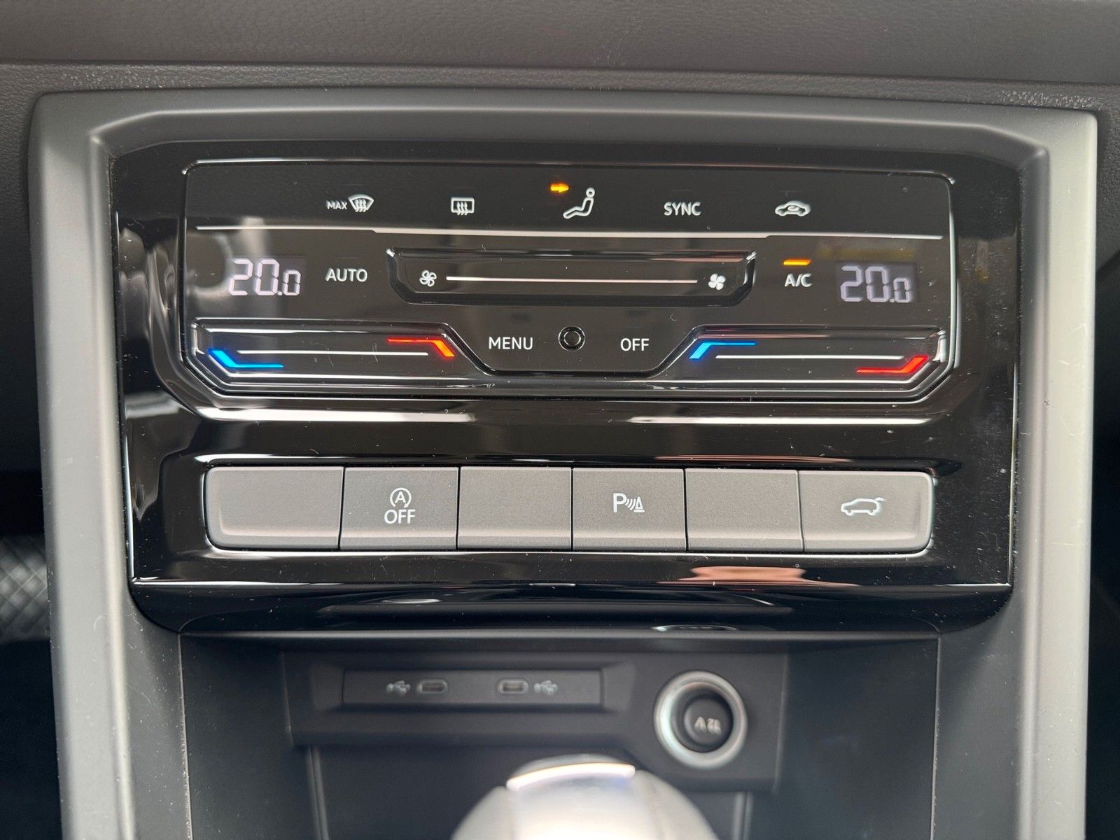 Fahrzeugabbildung Volkswagen Touran Comfortline 1.5 TSI