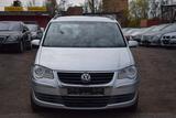 Volkswagen Touran Trendline - Volkswagen Touran aus 2007: Trendline