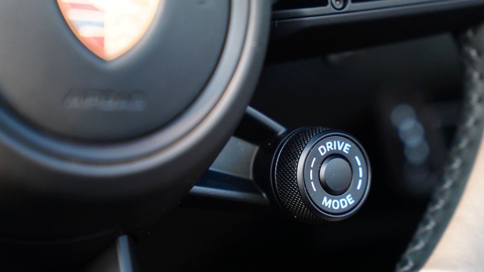 Fahrzeugabbildung Porsche CARRERA 4 GTS CABRIO CARBON BOSE KAM RACETEX