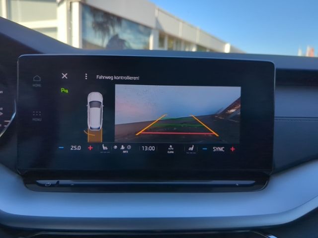 Fahrzeugabbildung SKODA Octavia Combi 2.0 TDI DSG Clever NAV AHK STANDHZ