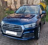 Audi Q5 50 TFSI e S tronic quattro design Navarrablau