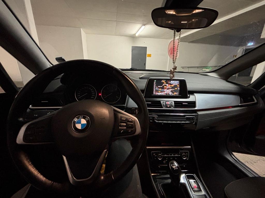 BMW 220