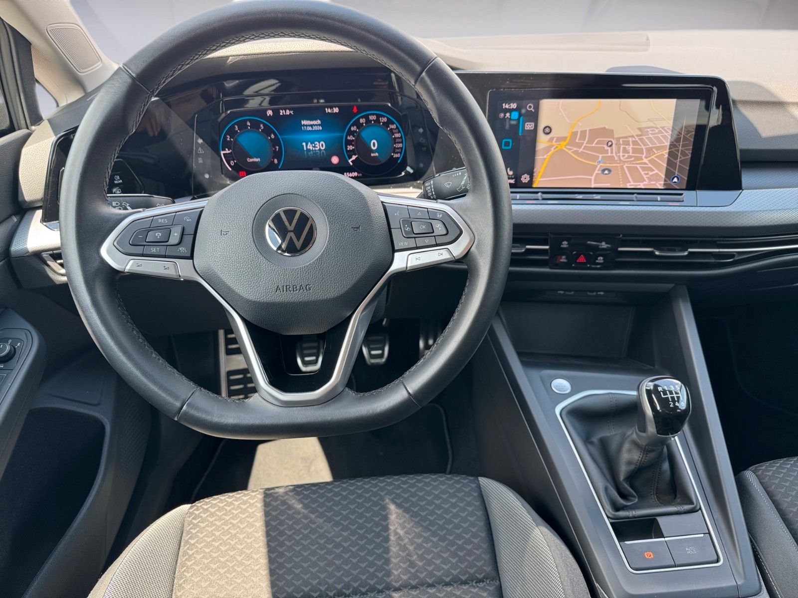 Fahrzeugabbildung Volkswagen Golf VIII Lim. Active 1.5 TSI