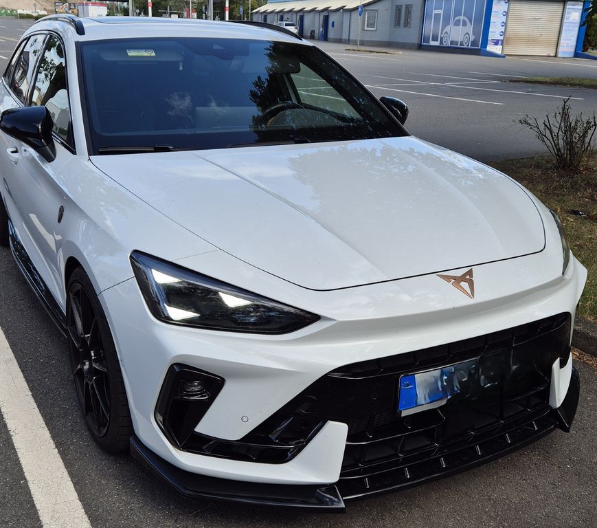Image of Cupra Leon