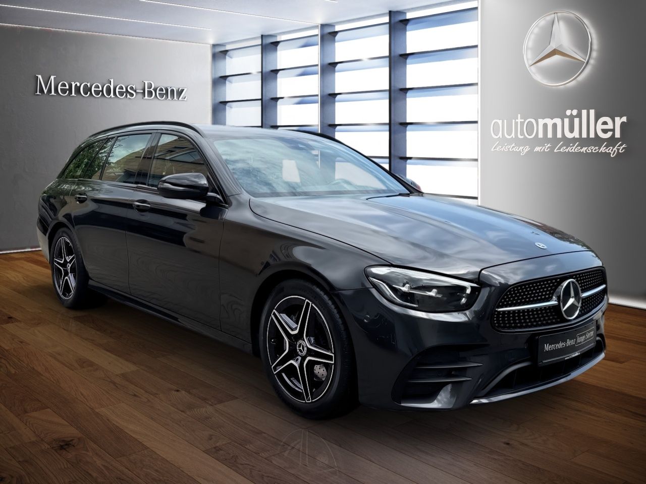 Fahrzeugabbildung Mercedes-Benz E 200 d T AMG+NIGHT+AMBIENTE+CARPLAY+EL.HECKKL++