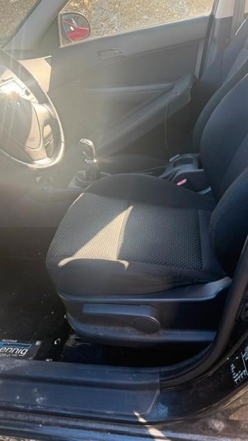 Hyundai i30 2010 — photo 5