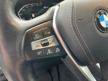 BMW X5 xDrive45e (ab 2019) xLine Gestiksteuerung