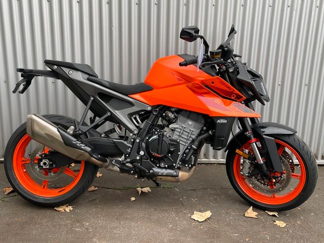 KTM 990 DUKE 2024 inkl. TechPack