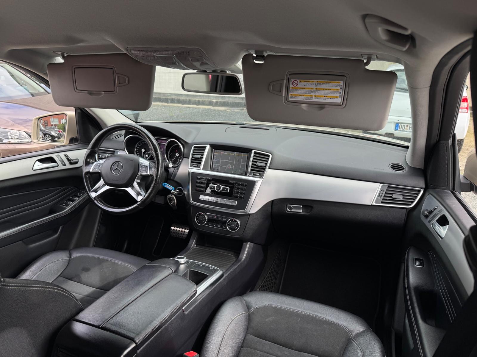 Mercedes-Benz ML 350 CDI BlueTec *AHK*RÜCKFAHRK*ELEKTRSITZ*