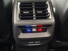 VW Tiguan "Goal" 150PS TDI DSG #18" #AHK #360° VW Tiguan "Goal" 150PS TDI DSG #18" #AHK #360°