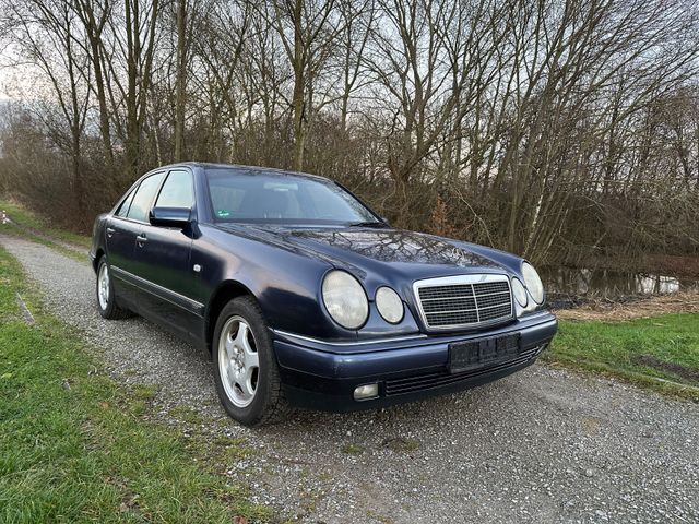 Mercedes-Benz E 200b Elegance Automatik Lim. Tüv=Neu! Klima VB