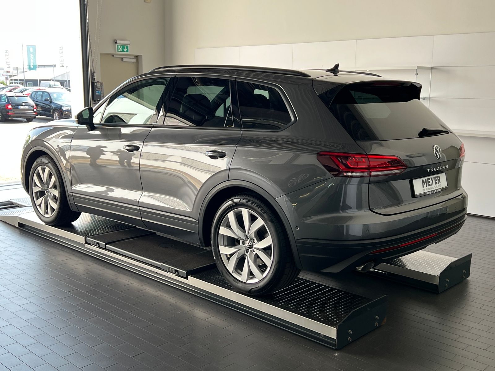 Fahrzeugabbildung Volkswagen Touareg 3.0 V6 TDI 4MOTION *Luftfederung, AHK, L