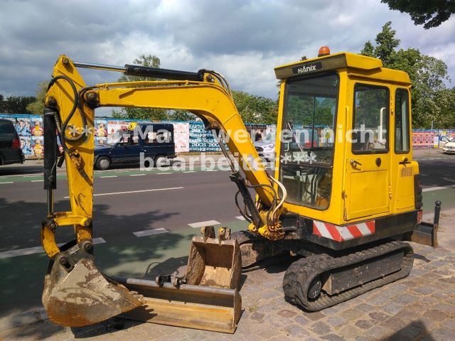 Hanix N260-2 Minibagger excavator 2,52to. 4129h