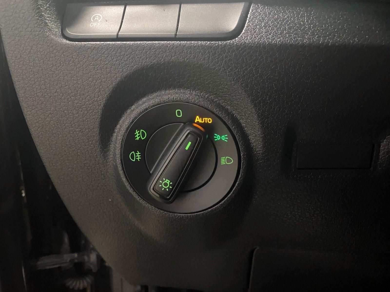 Fahrzeugabbildung SKODA Fabia 1.0 TSI DSG STYLE+Kamera+Mirror Link+ALU+