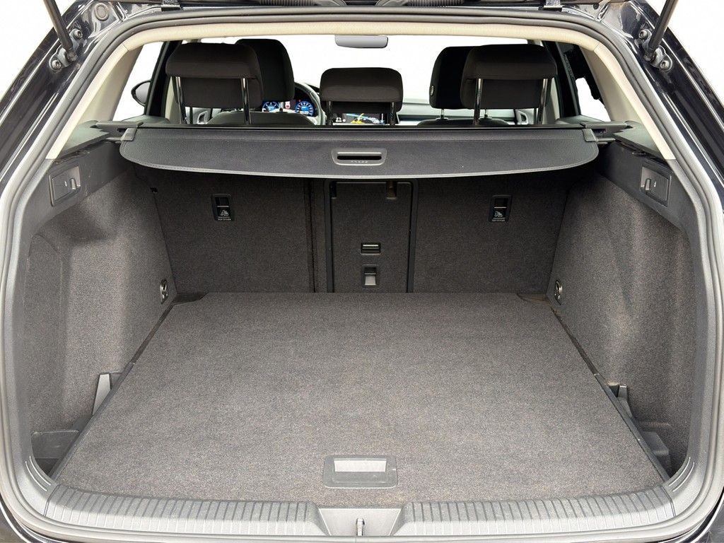 Volkswagen Golf - Bild 9