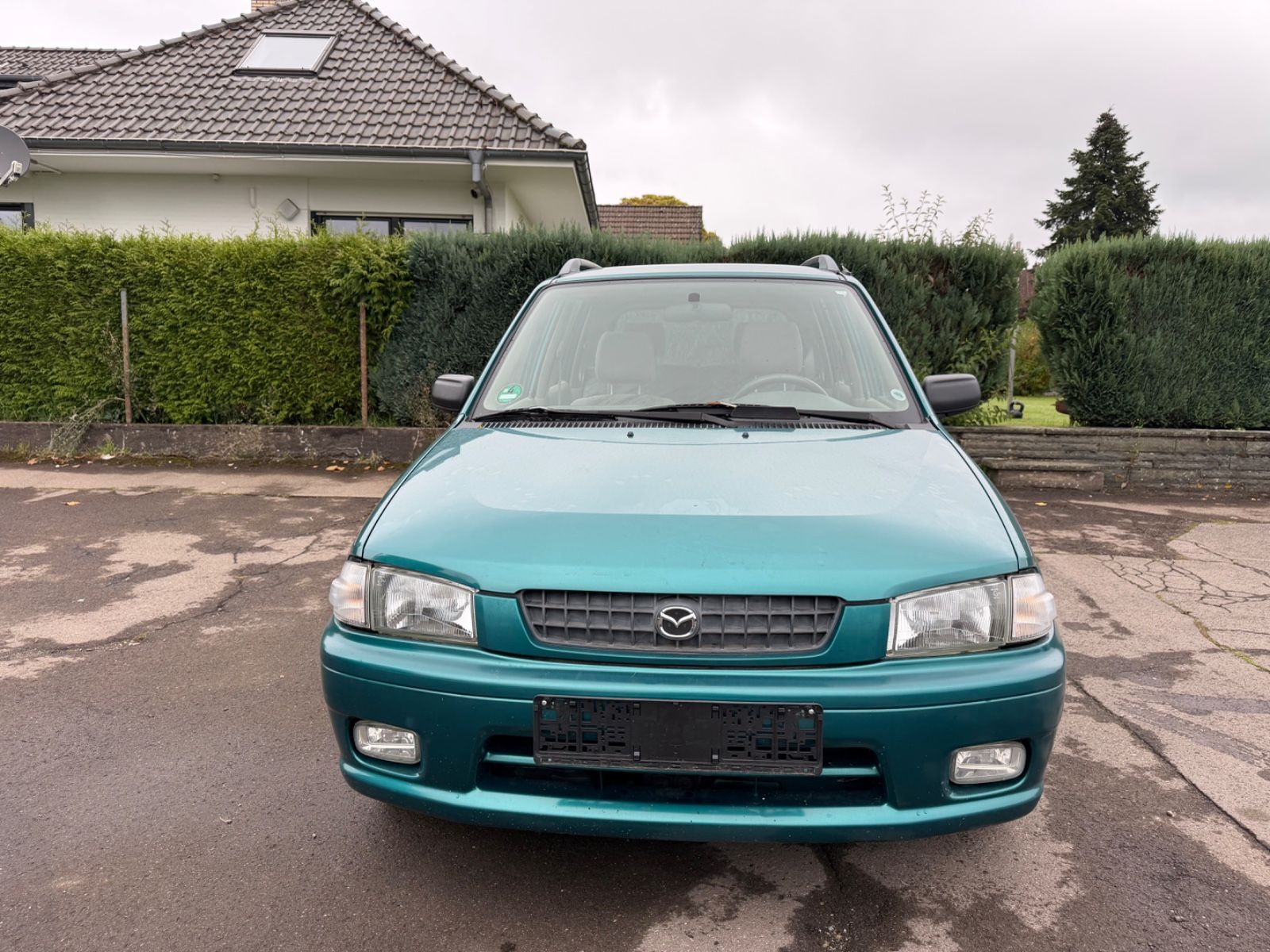 1999 Mazda Demio