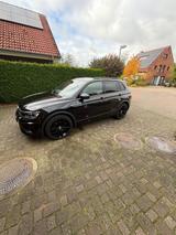 Volkswagen Tiguan 2.0 TDI SCR 140kW DSG 4MOTION Highlin... - Volkswagen Tiguan: 140