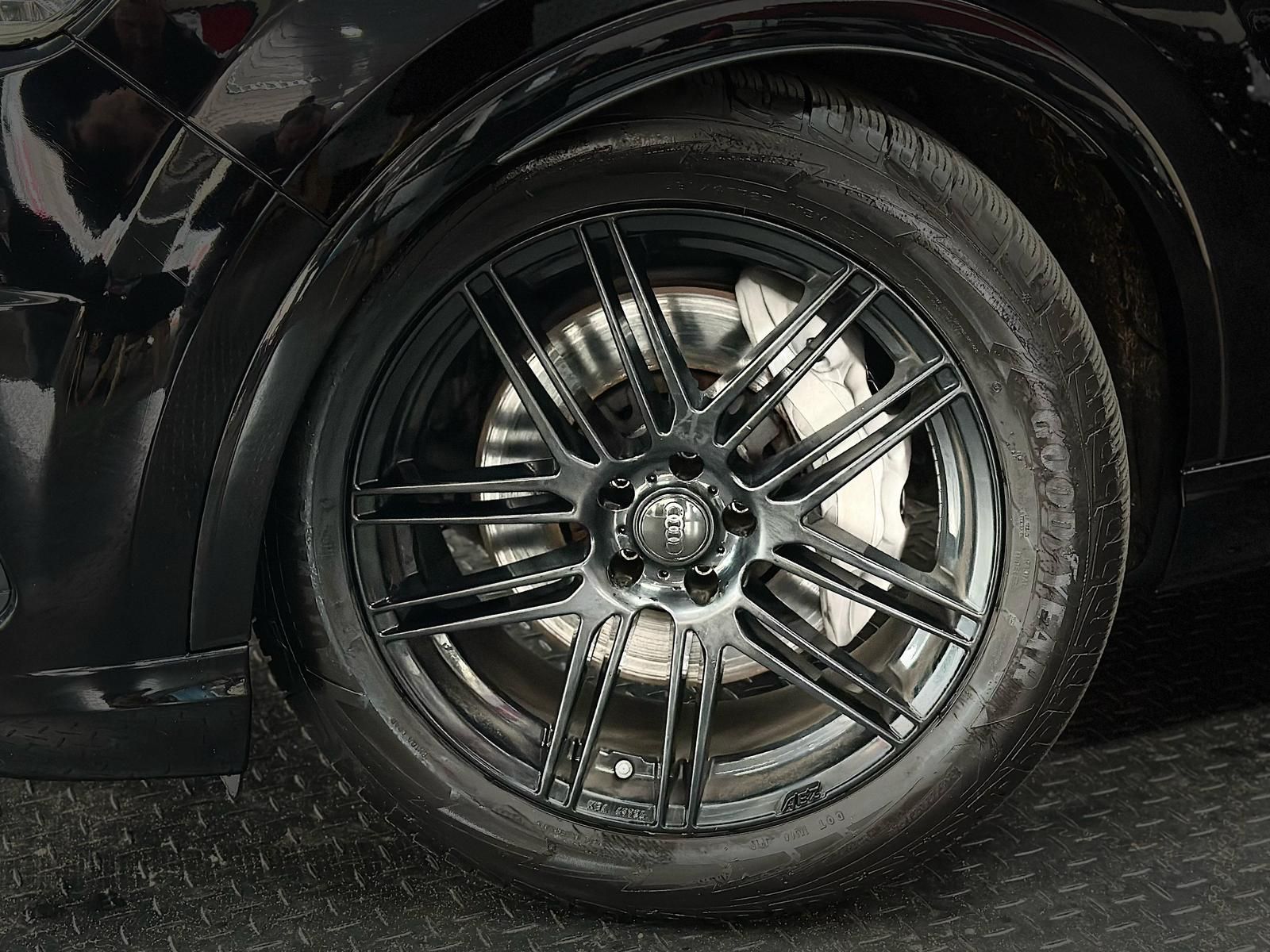 AUDI Q7 50TDI S LINE QUATTRO BLACK FULL OPTION #MWST - Image 9