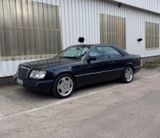 Mercedes-Benz CE 220 W124 Coupé e Coupé  - Mercedes-Benz CE 220 mit Benzin-Antrieb: Coupé