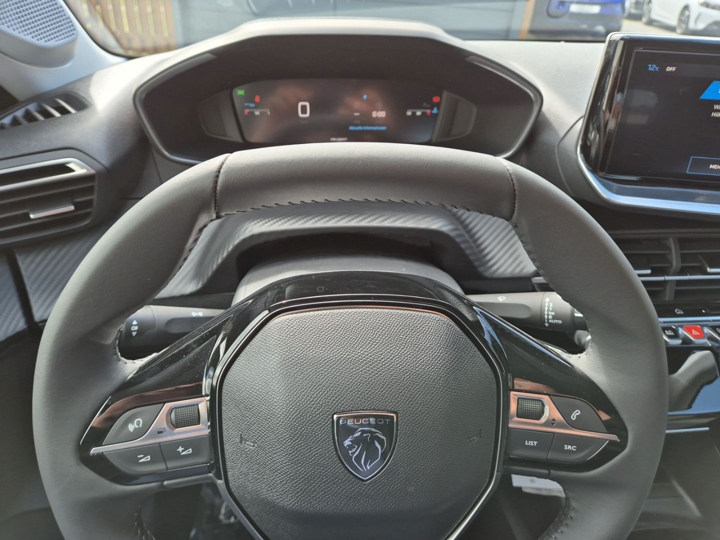 Peugeot 208 - Bild 12