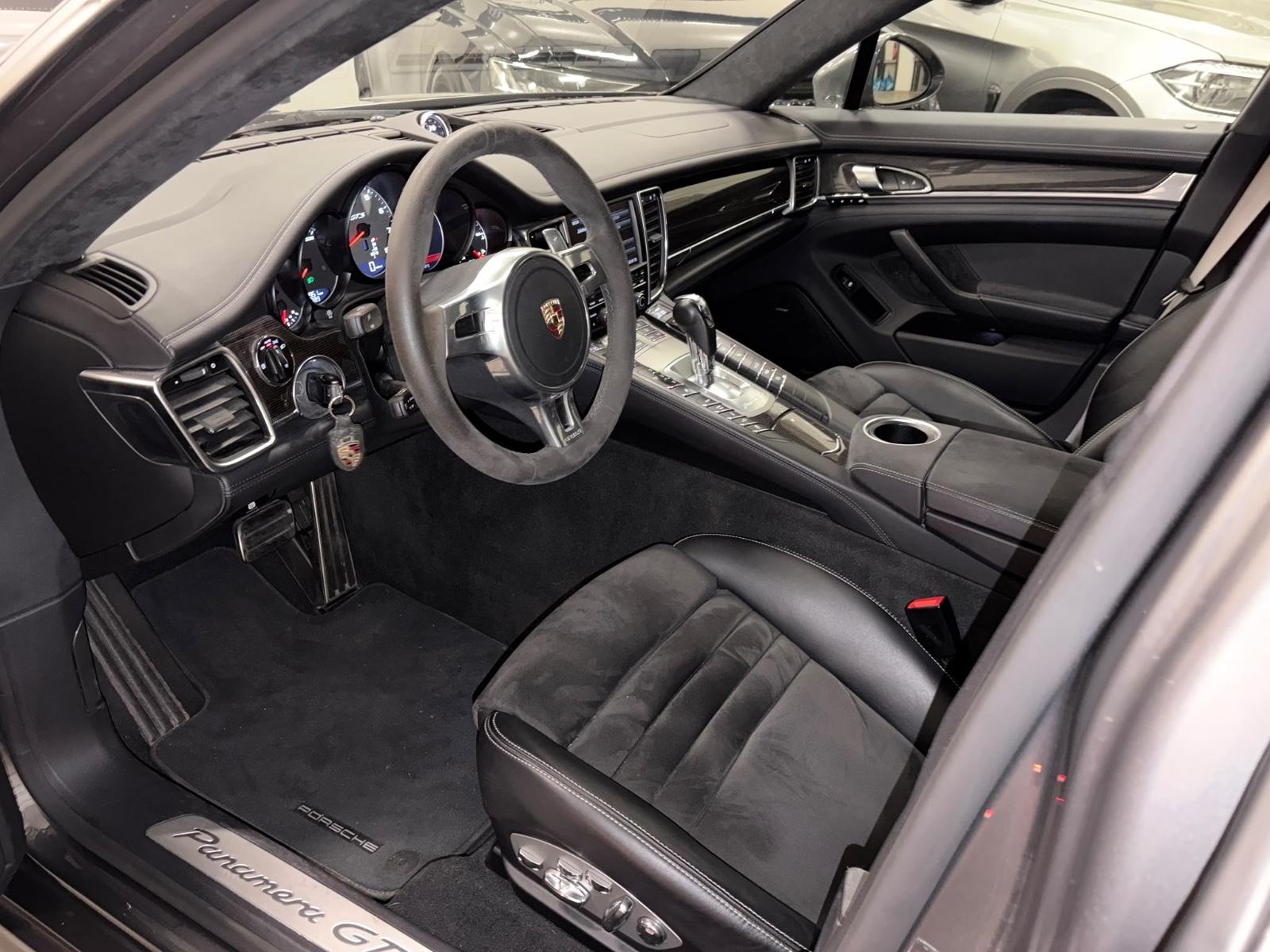 Porsche Panamera GTS 4.8 V8 430 ch BVA 4x4 / 1ère main / Bose / Toit ouvrant / Alcantara