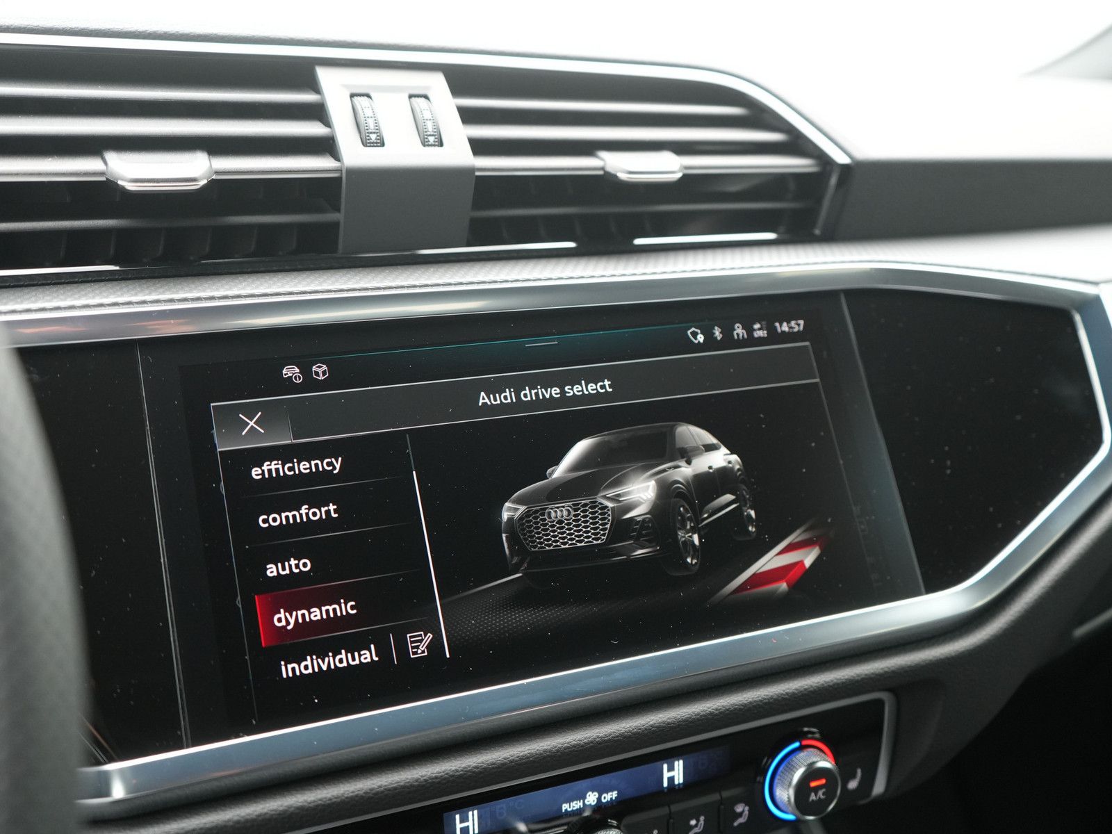 Audi Q3 - Bild 16