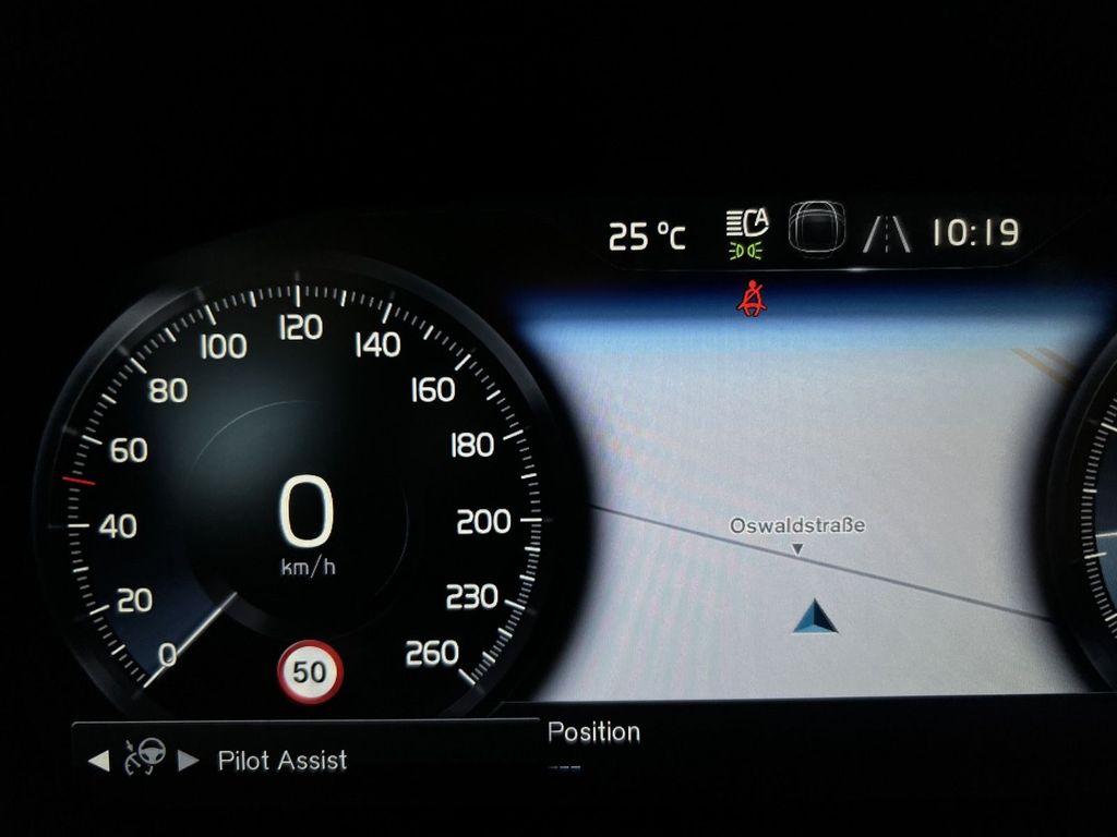 Volvo V90 T5 Momentum AHK *KEIN VERKAUF AN PRIVAT*