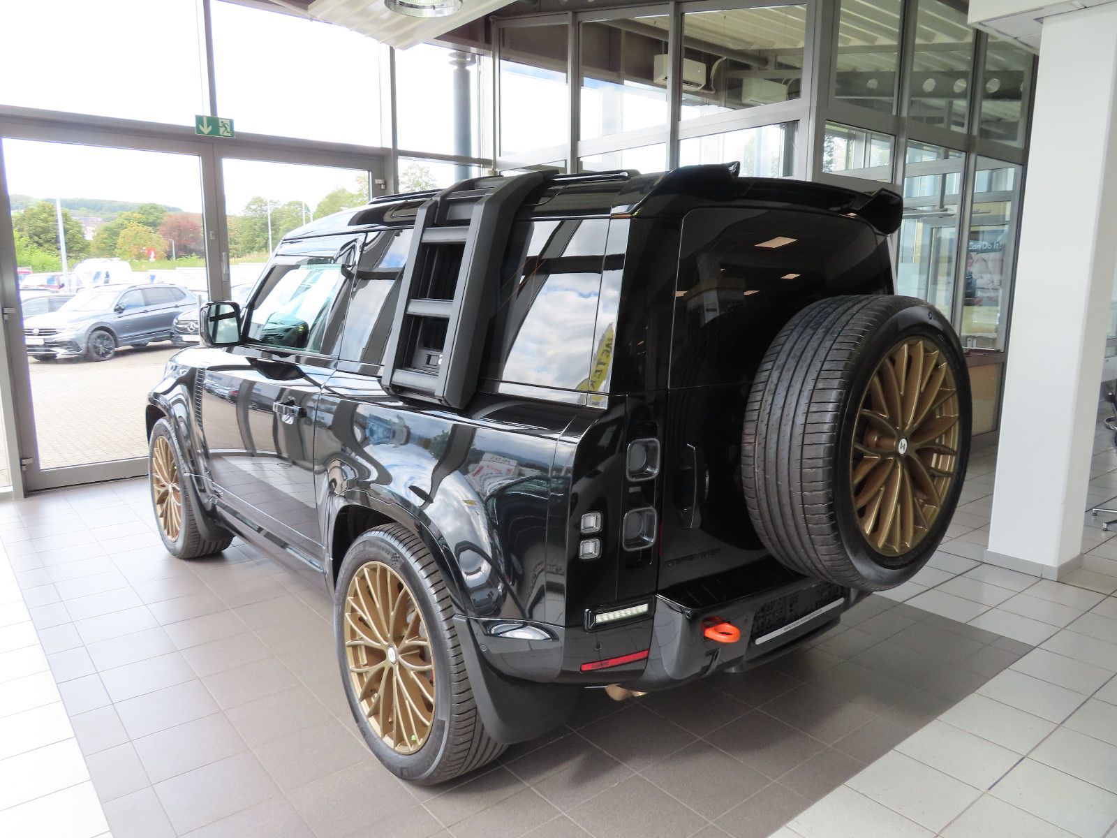 Land Rover Defender 90 X PANO AHK 360° HEAD UP foto 5