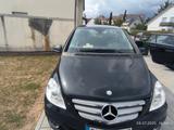 Mercedes-Benz B 180 CDI - - Mercedes B 180 SUV
