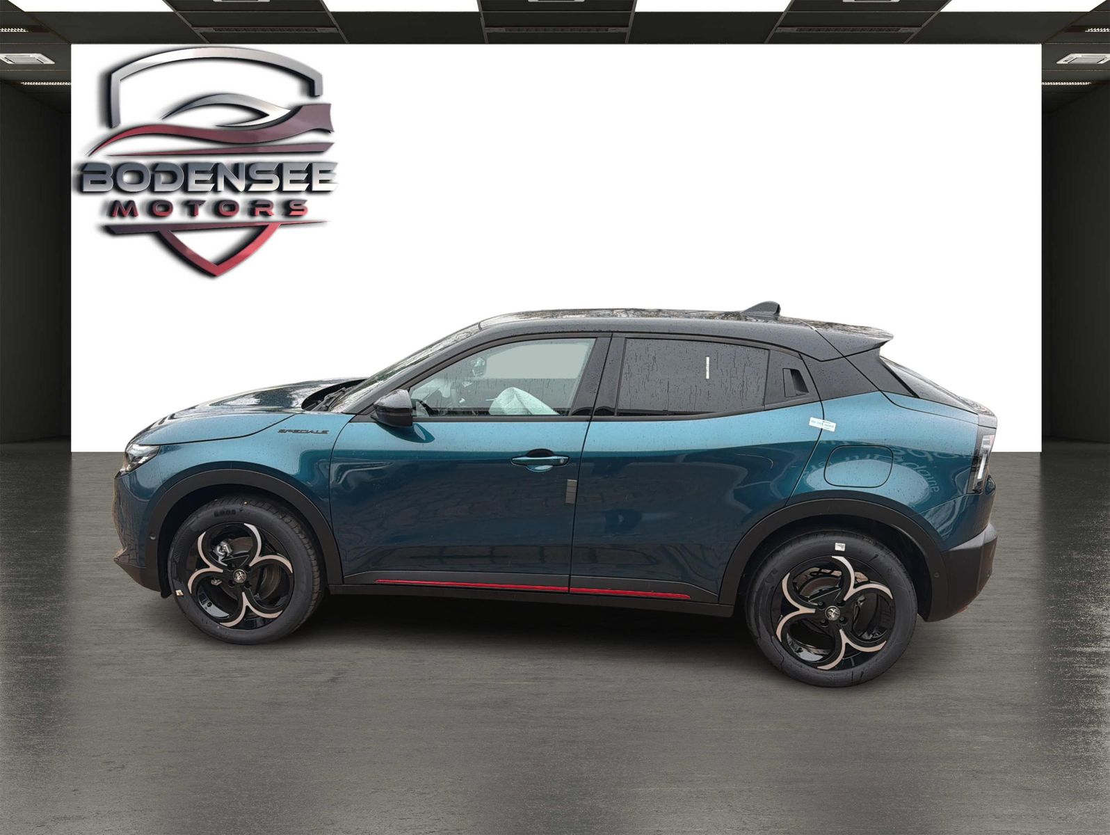 Fahrzeugabbildung Alfa Romeo Junior Ibrida 1.2 VGT 48V-Hybrid 100 kW Speciale