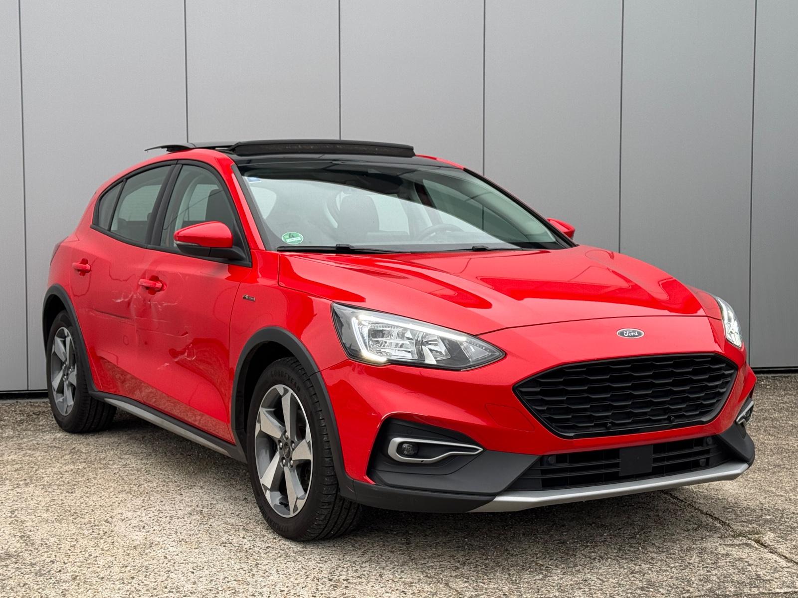 Ford Focus 1.5 Ecoboost Active *PANORAMA*KAMERA*NAVI*