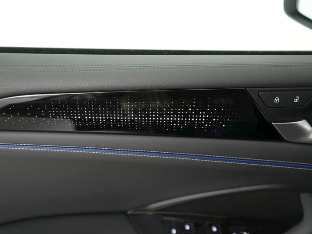 Tiguan R-LINE TSI DSG 4MOTION+AHK+MATRIX LED+NAV