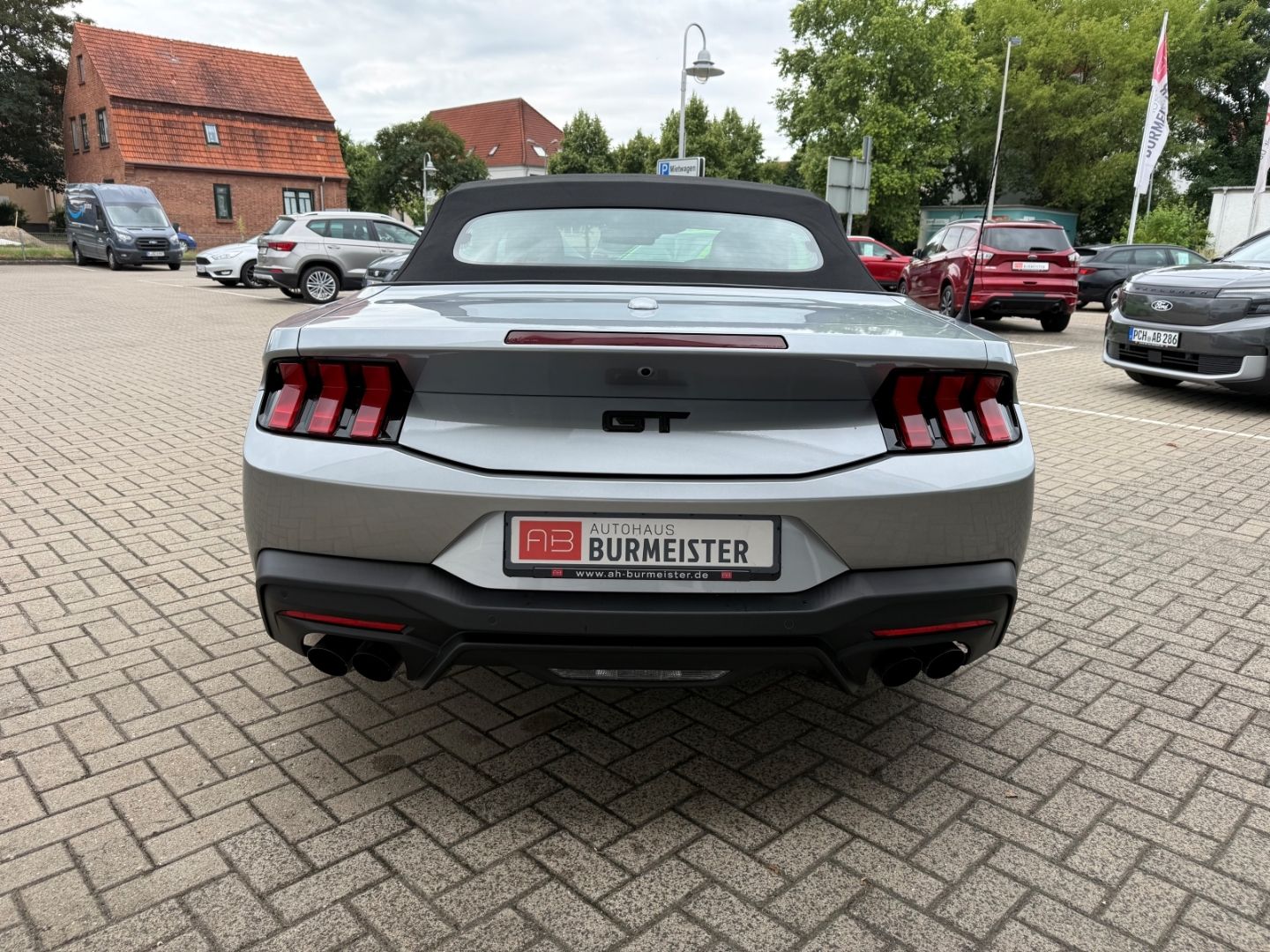 Fahrzeugabbildung Ford Mustang 5.0 V8 Convertible GT Tiefer  Klimasitze