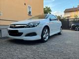 Opel Astra GTC 1.8 Opc Line INNOVATION "110 Jahre"