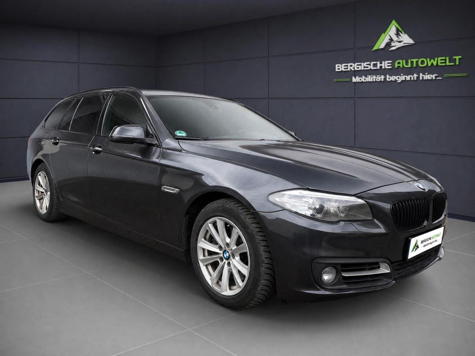 BMW BMW 535 D X-DRIVE AUTM/PANO/AHK/NAVI/LEDER/HEAD-UP